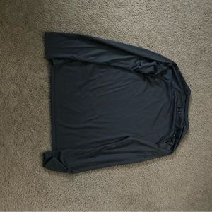 Long sleeve under armor top